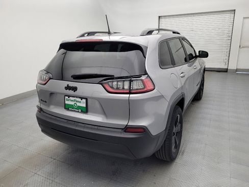 Used 2021 Jeep Cherokee Latitude Plus AWD/4WD image 9