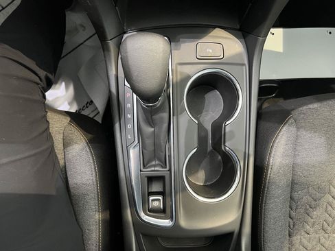 Used 2022 Chevrolet Equinox LT FWD image 46