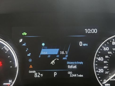 Used 2024 Toyota Sienna Platinum FWD image 32