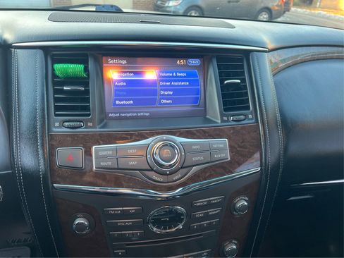 Used 2016 INFINITI QX80 Sport Utility 4D w/ 22" Wheel Package image 16