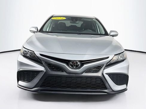 Used 2024 Toyota Camry SE FWD image 2