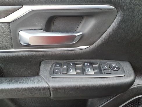 Used 2019 RAM 1500 Big Horn AWD/4WD image 11