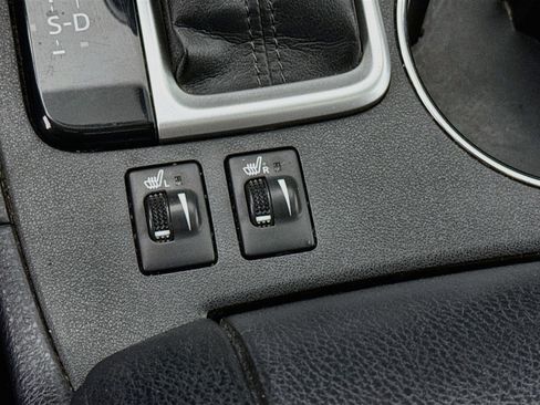 Used 2015 Toyota Highlander XLE AWD/4WD image 21