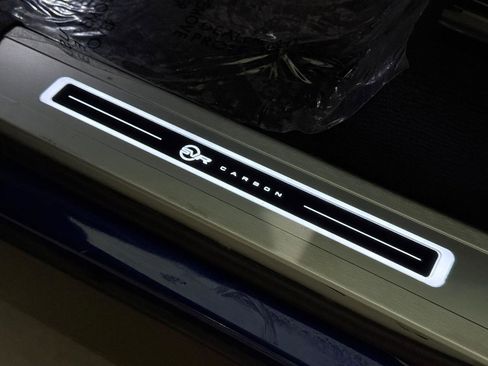 Used 2022 Land Rover Range Rover Sport SVR image 24