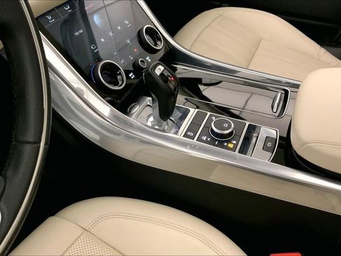 Used 2021 Land Rover Range Rover Sport HSE Silver Edition image 22