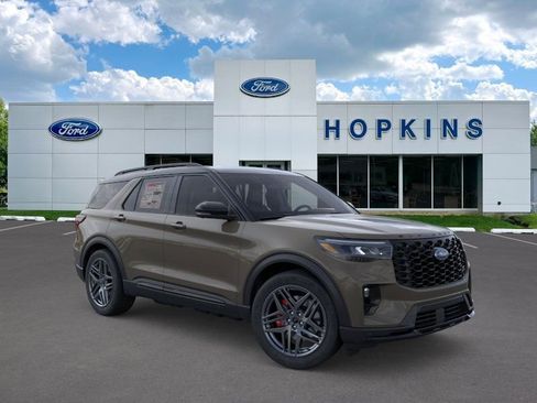 New 2026 Ford Explorer ST w/ Sun And Sound Package image 7