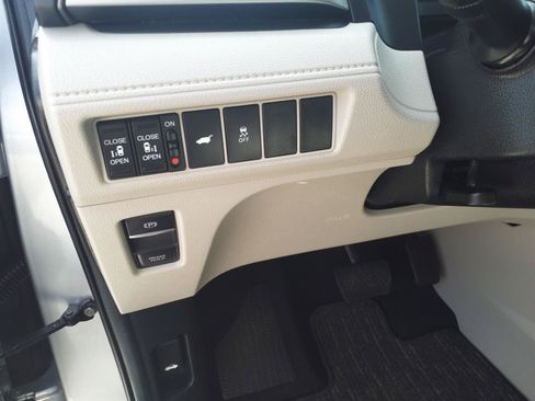 Used 2025 Honda Odyssey EX-L image 17