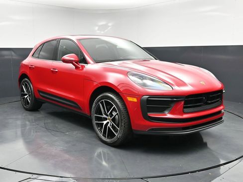 New 2026 Porsche Macan image 11