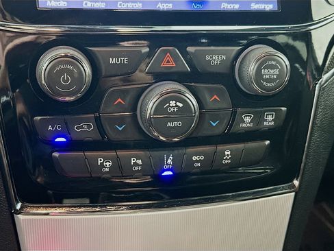 Used 2020 Jeep Grand Cherokee SRT image 16