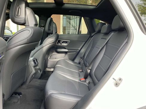 Certified 2025 Mercedes-Benz GLC 300 4MATIC image 19