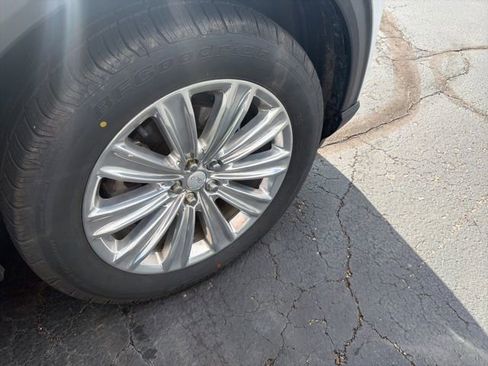 Used 2021 Ford Explorer Limited AWD/4WD image 9