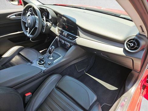 Used 2018 Alfa Romeo Giulia Ti Sport w/ Quick Order Package 22U Sport RWD image 21