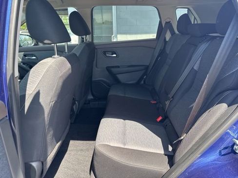 Used 2023 Nissan Rogue SV AWD/4WD image 19