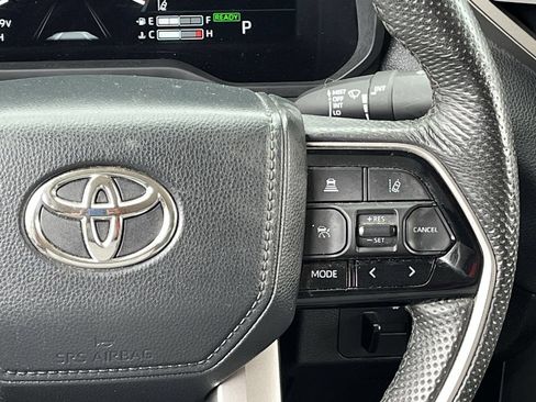 Used 2024 Toyota Tundra Limited AWD/4WD image 14