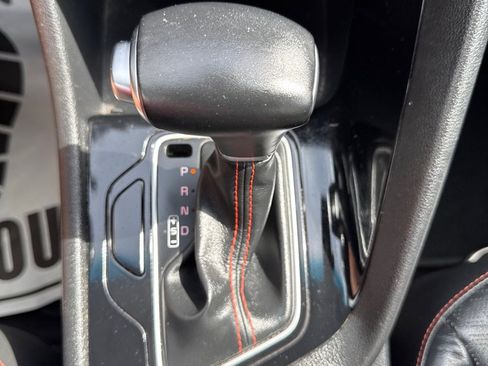 Used 2020 Kia Niro image 11