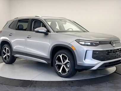 New 2025 Volkswagen Tiguan SE