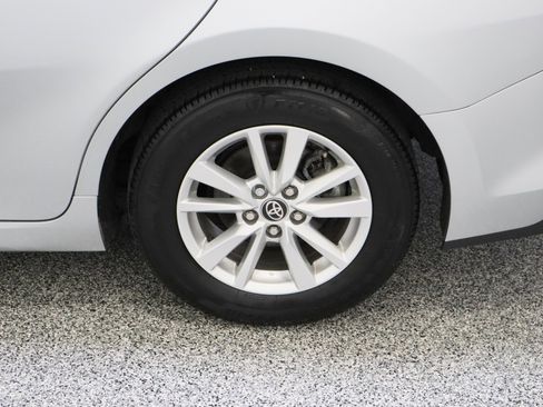 Used 2025 Toyota Camry LE FWD image 10