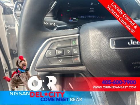 Used 2024 Jeep Grand Cherokee Limited 4xe AWD/4WD image 17