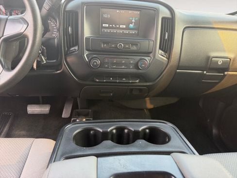 Used 2018 Chevrolet Silverado 1500 Custom w/ Custom Value Package AWD/4WD image 11
