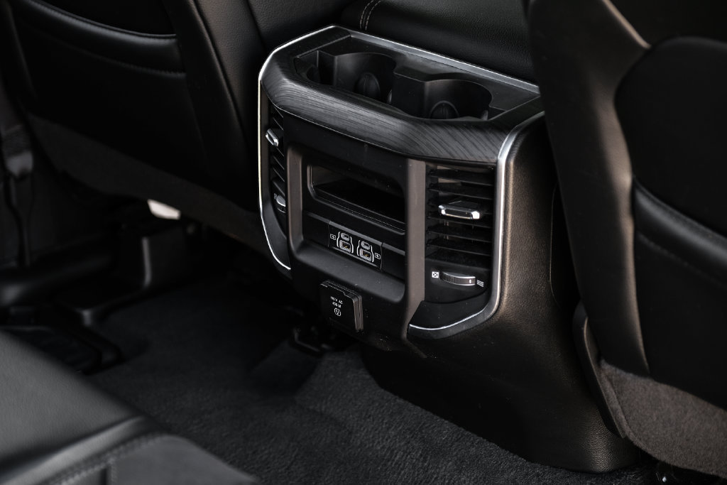 Used 2023 RAM 1500 Laramie AWD/4WD image 54