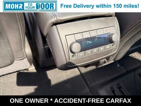 Used 2017 Chevrolet Traverse LT FWD image 38