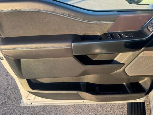 Used 2025 Ford F150 Platinum w/ FX4 Off-Road Package image 11