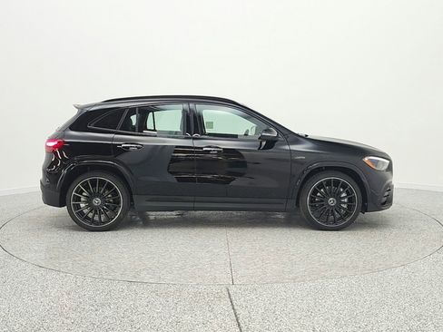 New 2026 Mercedes-Benz GLA 35 AMG 4MATIC image 4
