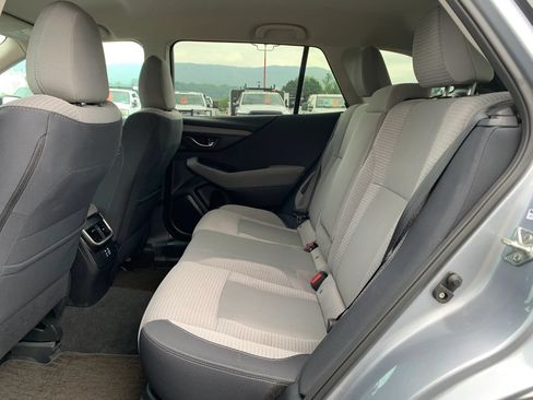 Used 2023 Subaru Outback Premium AWD/4WD image 26