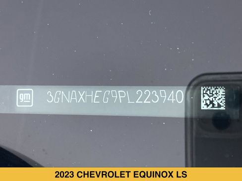 Used 2023 Chevrolet Equinox LS w/ LS Convenience Package FWD image 15