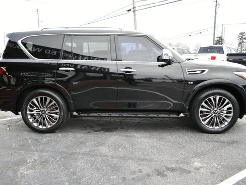 Used 2019 INFINITI QX80 Luxe image 5