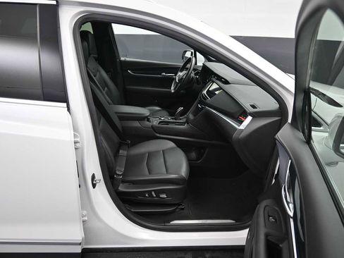 Used 2024 Cadillac XT5 Premium Luxury FWD image 13