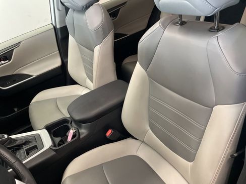 Used 2019 Toyota RAV4 XLE Premium w/ Cold Weather Package image 18