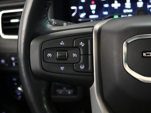 Used 2023 GMC Yukon Denali w/ Denali Reserve Package image 4