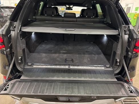 Used 2025 BMW X5 xDrive50e image 55