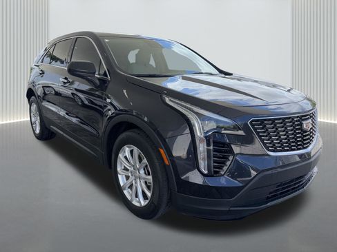 Used 2023 Cadillac XT4 Luxury w/ Driver Awareness Package image 2