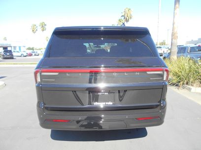 Used 2026 Lincoln Navigator Reserve w/ Jet Appearance Package