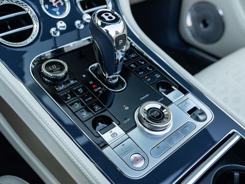 Used 2025 Bentley Continental GT Speed image 39