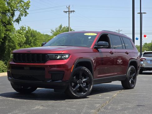 Used 2025 Jeep Grand Cherokee L Altitude AWD/4WD image 1