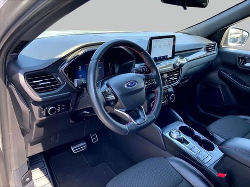 Used 2024 Ford Escape ST-Line AWD/4WD image 16
