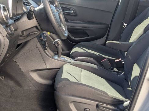 Used 2016 Chevrolet Trax LS FWD image 11