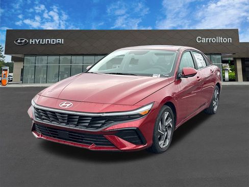 New 2025 Hyundai Elantra SEL image 1