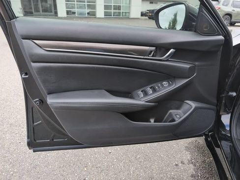 Used 2022 Honda Accord Sport image 17