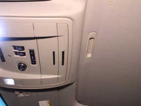 Used 2019 GMC Yukon XL SLT image 32