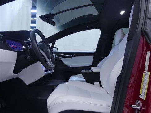 Used 2017 Tesla Model X 100D AWD/4WD image 23