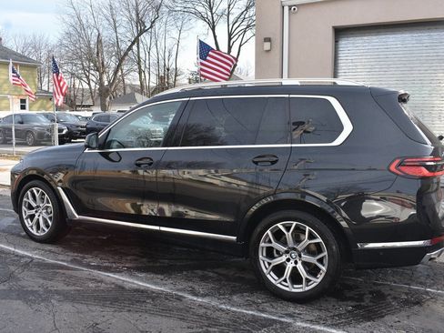 Used 2025 BMW X7 xDrive40i image 9