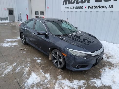 Used 2016 Honda Civic Touring image 7