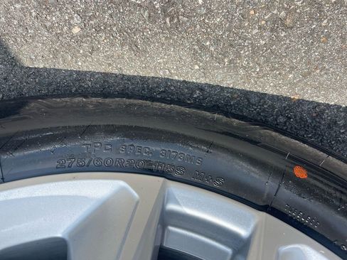 Used 2024 Chevrolet Silverado 1500 Custom image 32