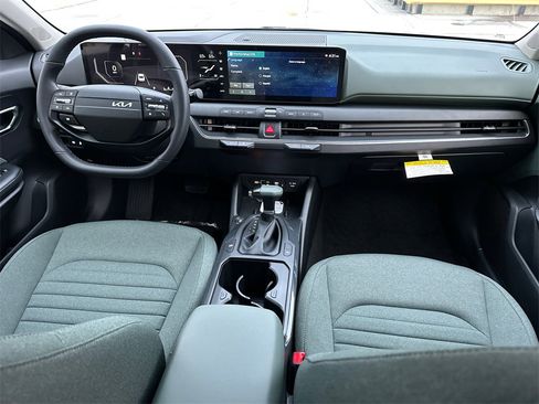 New 2025 Kia K4 EX image 14