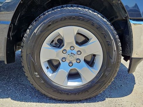 Used 2021 RAM 1500 Big Horn AWD/4WD image 8
