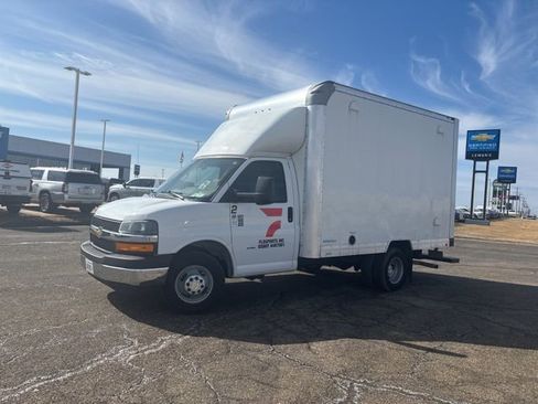 Used 2022 Chevrolet Express 3500 w/ Power Convenience Package image 3